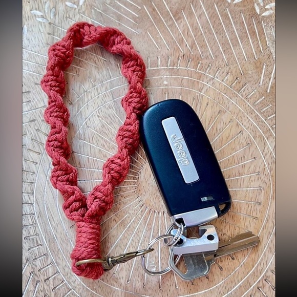 Keychain wristlets - Picture 3 of 3